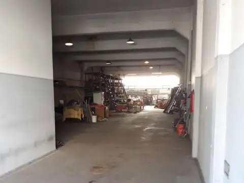 Casa en Venta con 5 cocheras