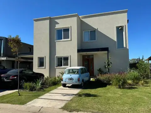 Casa  en Venta en Vila Marina II, Villanueva, Tigre