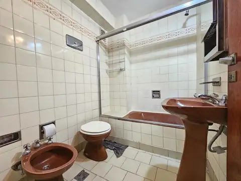 DEPARTAMENTO 2 AMBIENTES CON JARDIN