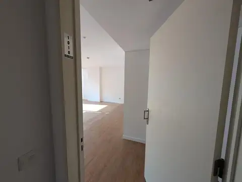 Oficina en Alquiler al Norte