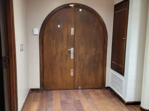 Casa 6 ambientes con 3 baños