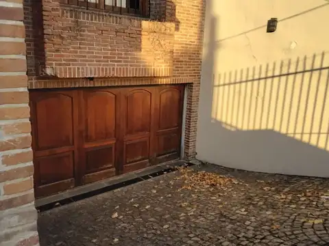 Casa en Venta en Villa Sarmiento, USD 530.000