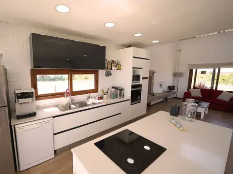 Casa 5 ambientes con 5 baños