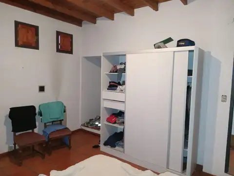 Casa en Alquiler con 1 cochera
