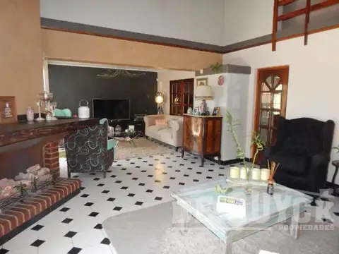 Chalet en Venta en Quilmes Oeste