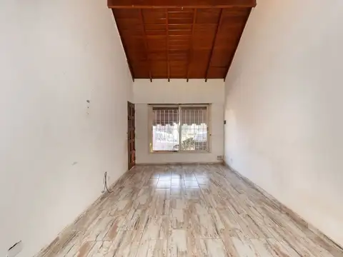 Depto Tipo Casa en Alquiler de 4 ambientes