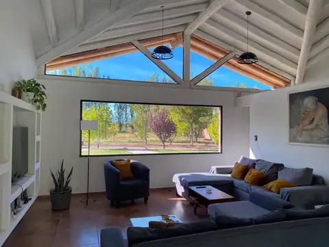 Casa en Venta en Rama Caida, USD 250.000