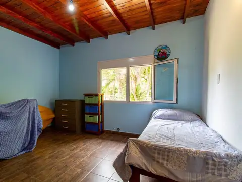 Venta casa 4 ambientes en Miramar  parque