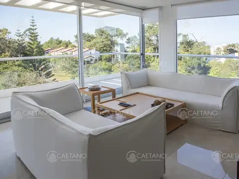 Departamento 4 ambientes con 3 baños