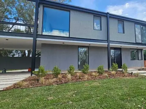 Casa en Alquiler de 4 dormitorios