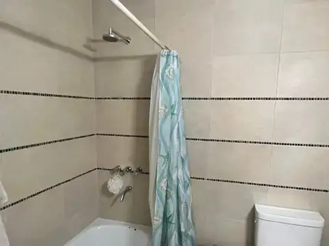 Depto Tipo Casa en Venta 40 años