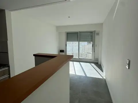 Paraguay 500, Piso 8