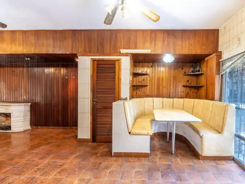 CASA de 4 Ambientes en VENTA en WILDE APTO CREDITO