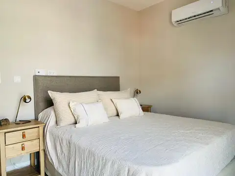 Ravignani al 2500 entre Av Luis M Campos y Ancón