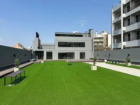 Venta cochera en zona Centro SS1 69