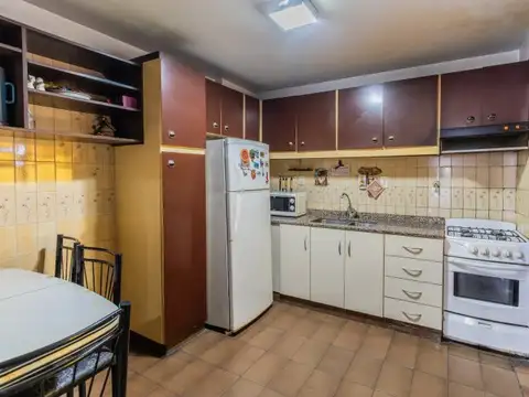 Cucha Cucha 1800 , Piso 2