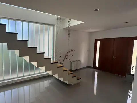 Casa en Venta en La Plata, USD 380.000