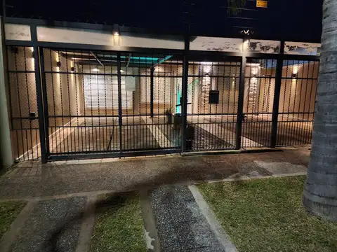 Hipólito Yrigoyen 4530