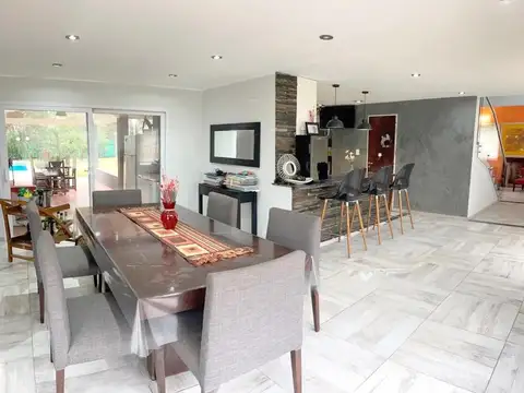 Casa en Venta en Campos De Alvarez, USD 350.000