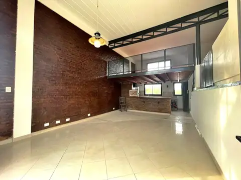 Depto Tipo Casa en Venta al Oeste