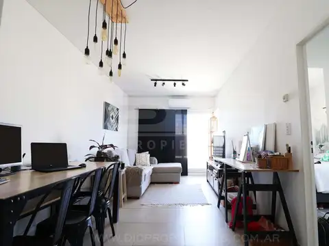 Debenedetti al 1400 entre Maipu y Monteverde