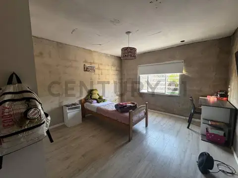 Vendo Casa con amplio lote