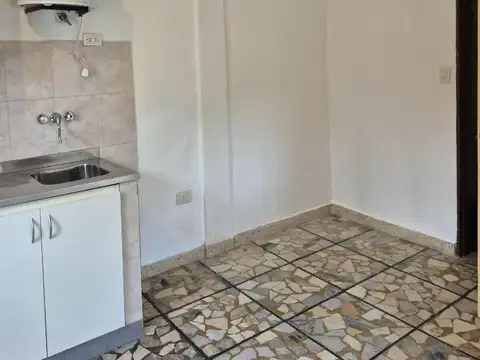 Departamento en Alquiler en Olivos Maipu/Uzal, $ 450.000