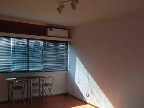 Gral Napoleon Uriburu  al 5800