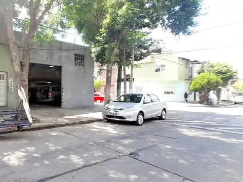 Galpón/ Taller en venta - Munro