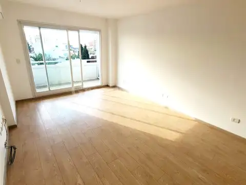 Monoambiente con Balcon / Edificio con Amenities