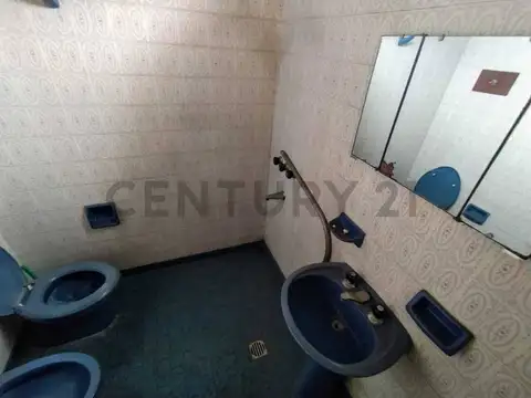 VENTA CASA 5 AMBIENTES, CASTELAR