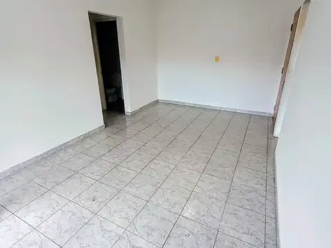 Zeballos 3600, Piso 1