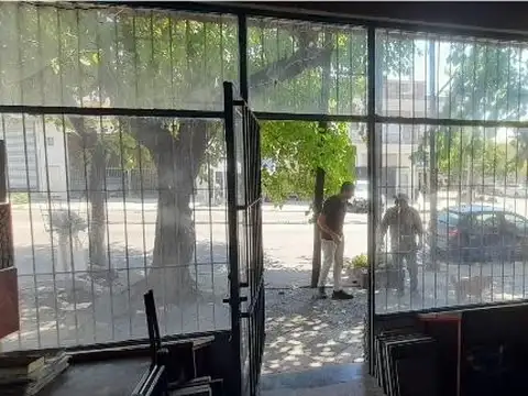 Local en Venta en Villa Adelina, USD 150.000