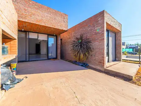 Casa en Alquiler en Roldan, $ 750.000