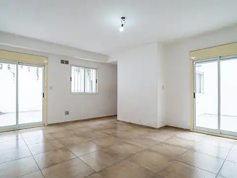 PH en  Venta de 3 Ambientes y 2 patios en Boedo