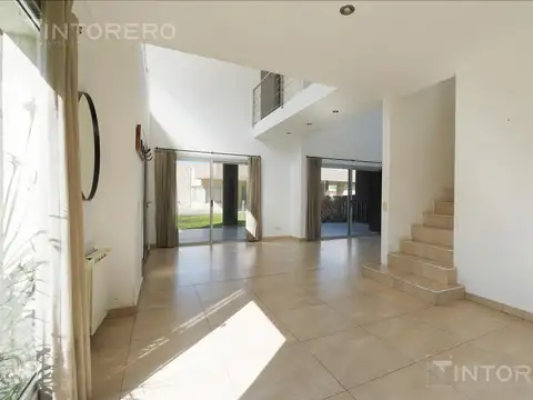 Casa en Venta en El Nacional Club De Campo, USD 190.000