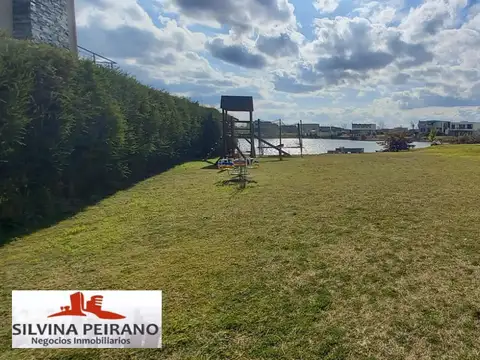 BARRIO El Canton / Puertos, Único Terreno de 825M2 sobre Laguna la mejor orientacion