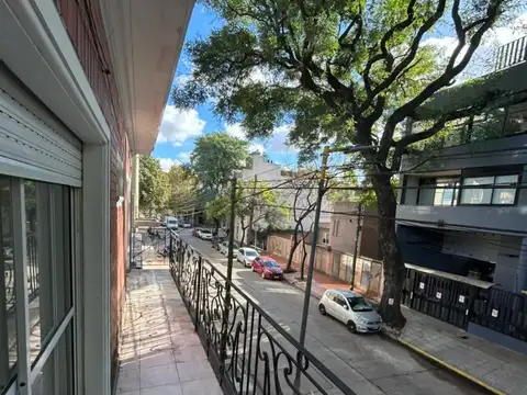 V. Ballester. Independencia 5100. PH tot reciclado 3 amb. Balcon. Metros estacion