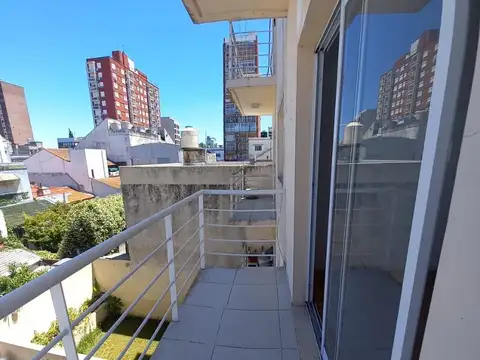 Pje. Calderon 6249 , Piso 2