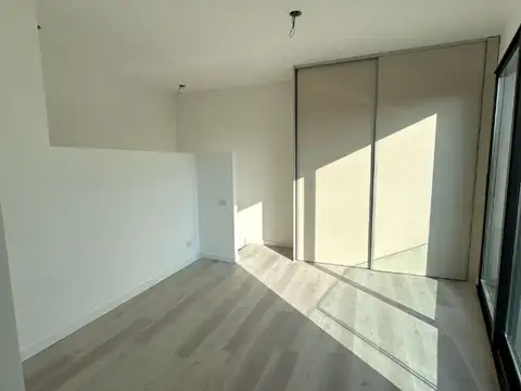 Paraguay 3300, Piso 9