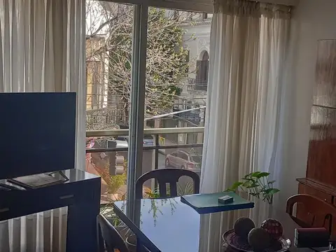 Hipolito Irigoyen 2699 , Piso 2