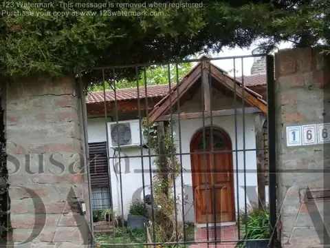 Casa 2 ambientes con 1 baño