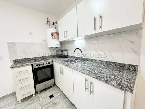 Depto Tipo Casa 2 ambientes con 1 baño