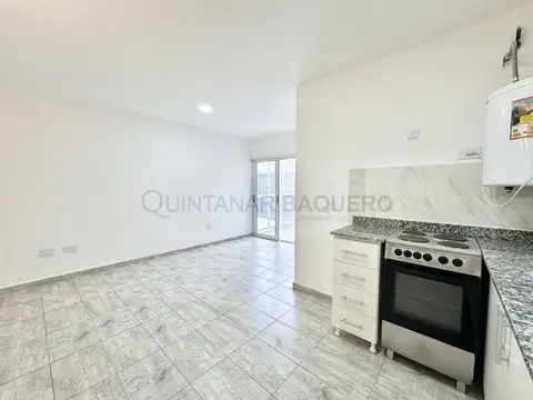 Depto Tipo Casa en Venta en Lomas De Zamora, USD 63.000