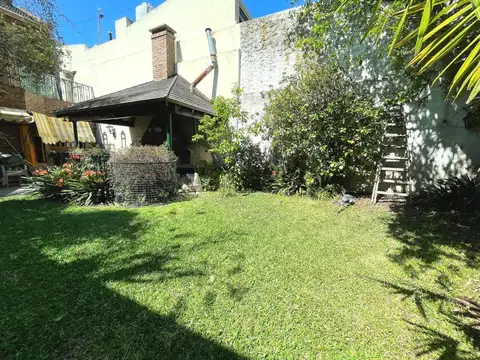 VENTA CASA 4 AMB PARQUE AVELLANEDA APTA CREDITO