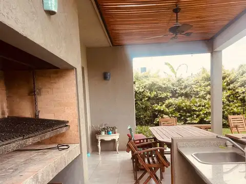 Casa en Alquiler Temporal en Pilar del Este - San Eduardo, USD 2.900