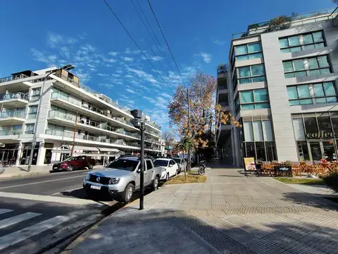 Cochera en Venta Cubierta