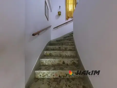 Depto Tipo Casa en Venta con 1 cocheras