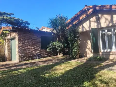 Casa 4 ambientes con 4 baños