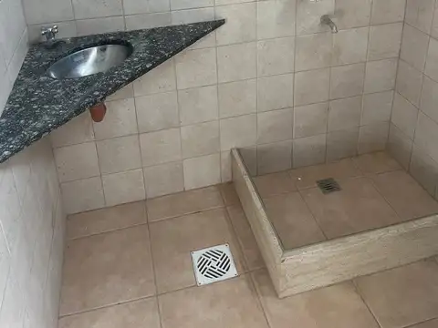 DEPOSITO EN VENTA EN PERGAMINO